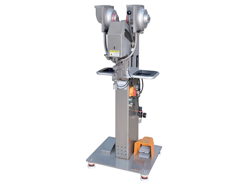 DE95/2K/E Riveting Machine